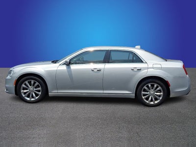 2019 Chrysler 300 Touring