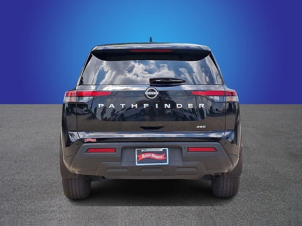 2024 Nissan Pathfinder S