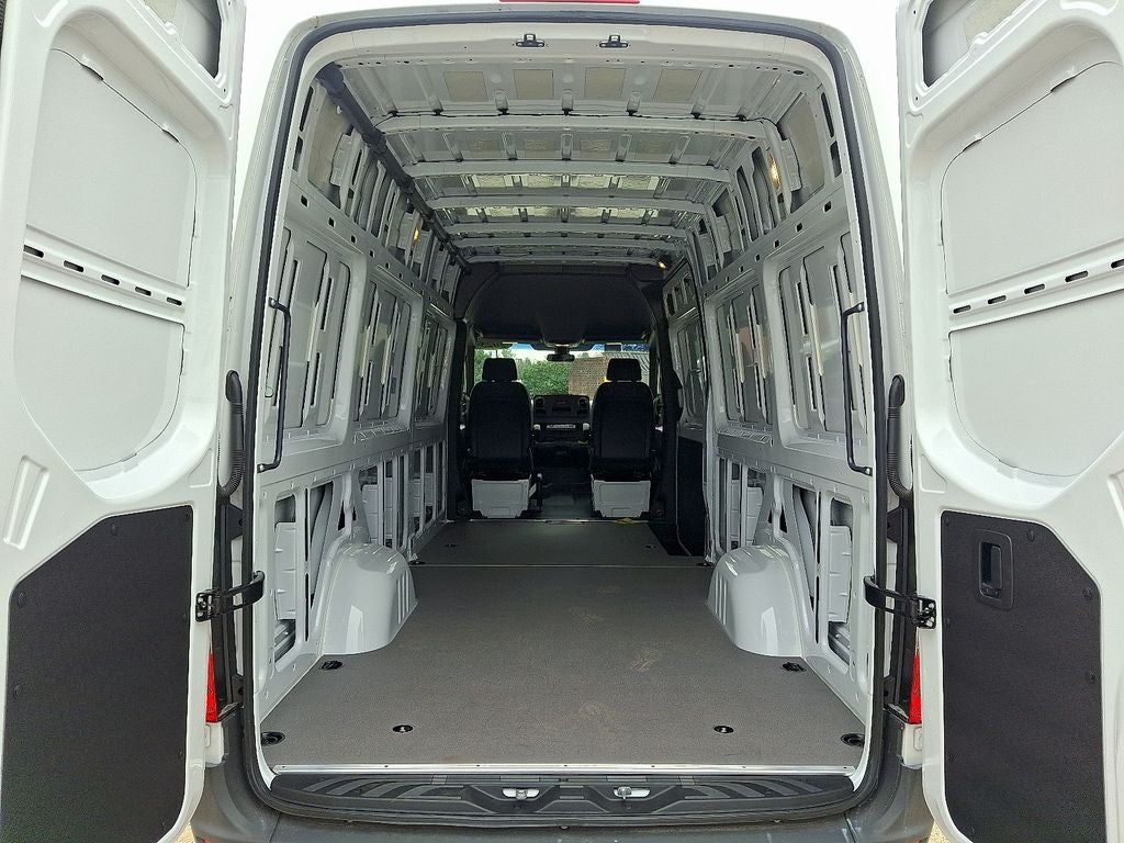 2025 Mercedes-Benz Sprinter 2500 High Roof