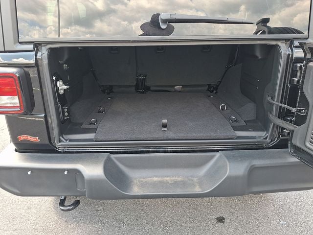2025 Jeep Wrangler 4-Door Summit 4x4