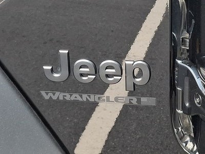 2025 Jeep Wrangler 4-Door Summit 4x4
