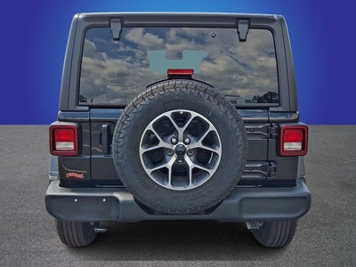 2025 Jeep Wrangler 4-Door Summit 4x4