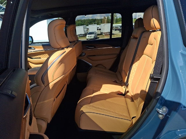 2026 Jeep Grand Cherokee Summit 4x4