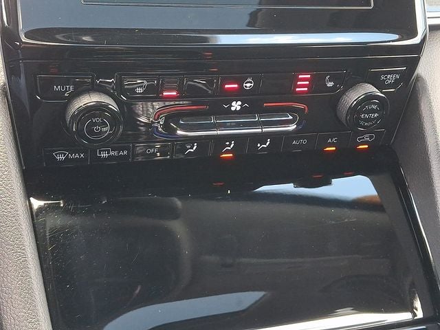 2023 Jeep Grand Cherokee L Laredo 4x4