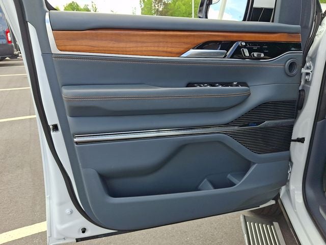 2022 Jeep Grand Wagoneer Series III 4x4