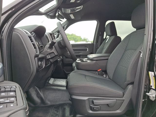 2025 RAM 5500HD Tradesman/Big Horn