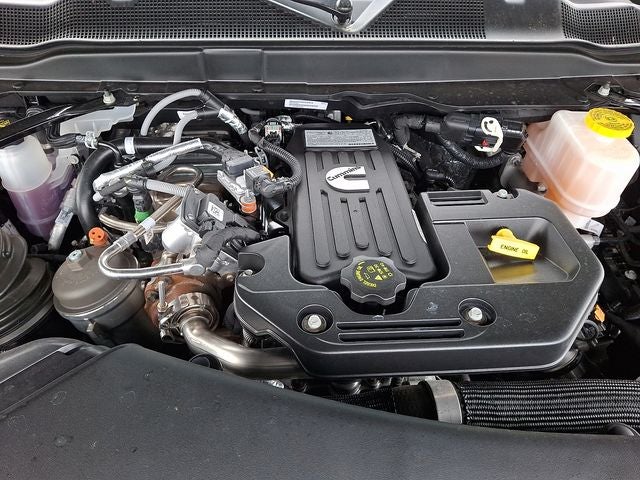 2025 RAM 5500HD Tradesman/Big Horn
