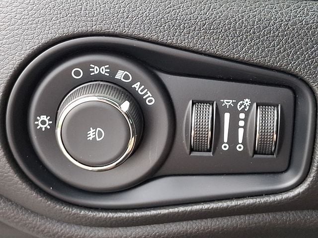 2023 Jeep Renegade Altitude 4x4